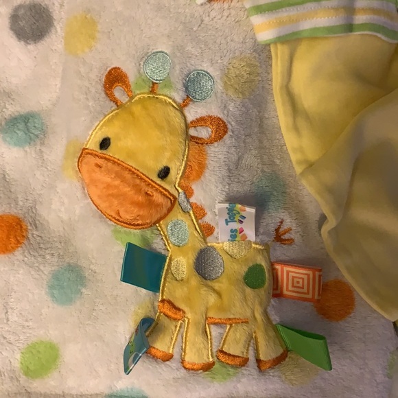 6M Unisex Sensory Outfit and Blanket - Picture 7 of 8